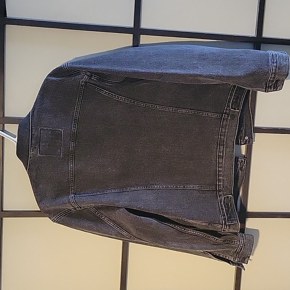 Levi's Black Jean Jacket - Picture 3 of 3